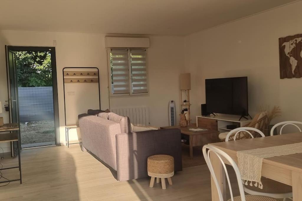 Maison Au Calme Entre Collegues Ou Famille - La Boheme - Saint-Seurin-sur-l'Isle Luaran gambar